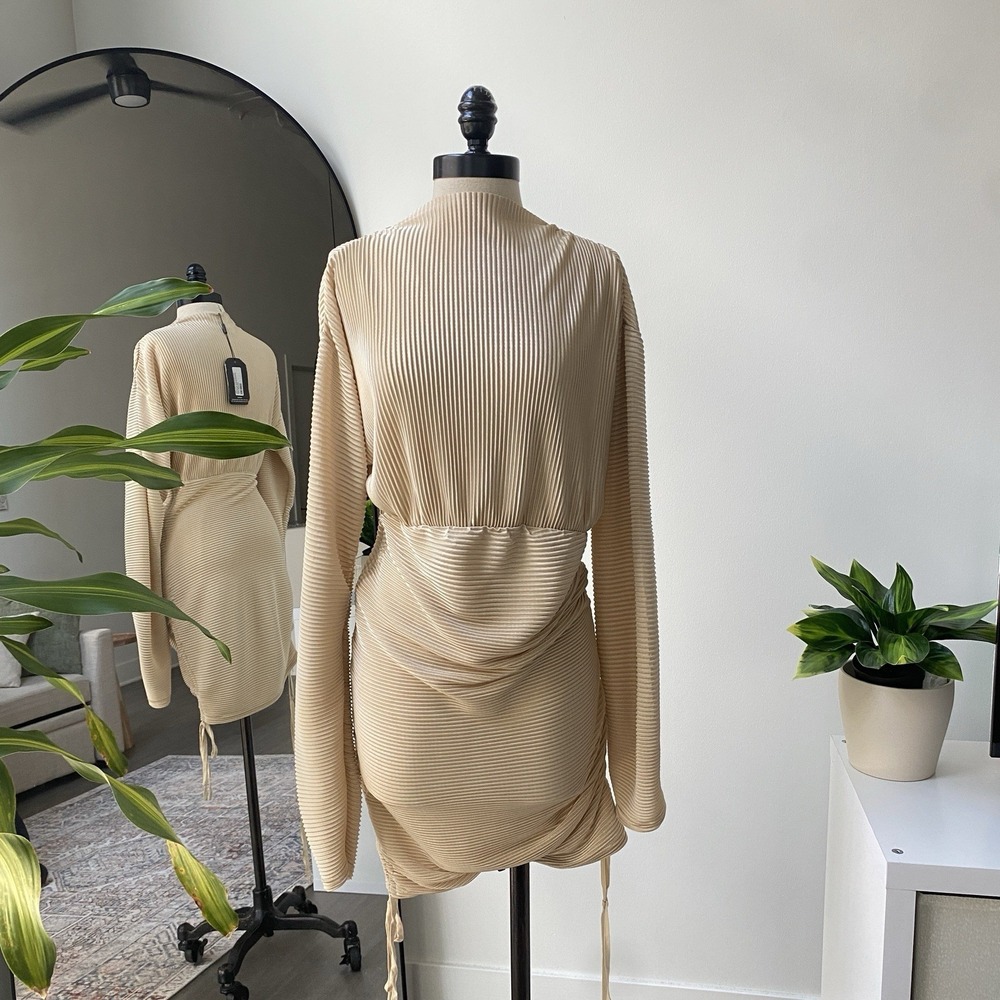 NWT Pretty Little Thing Champaign Ruched Ribbed Maternity Dress Women's Size 4‎